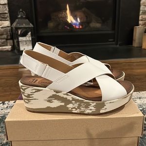 NIB Women’s Clark’s Sandal 8.5W